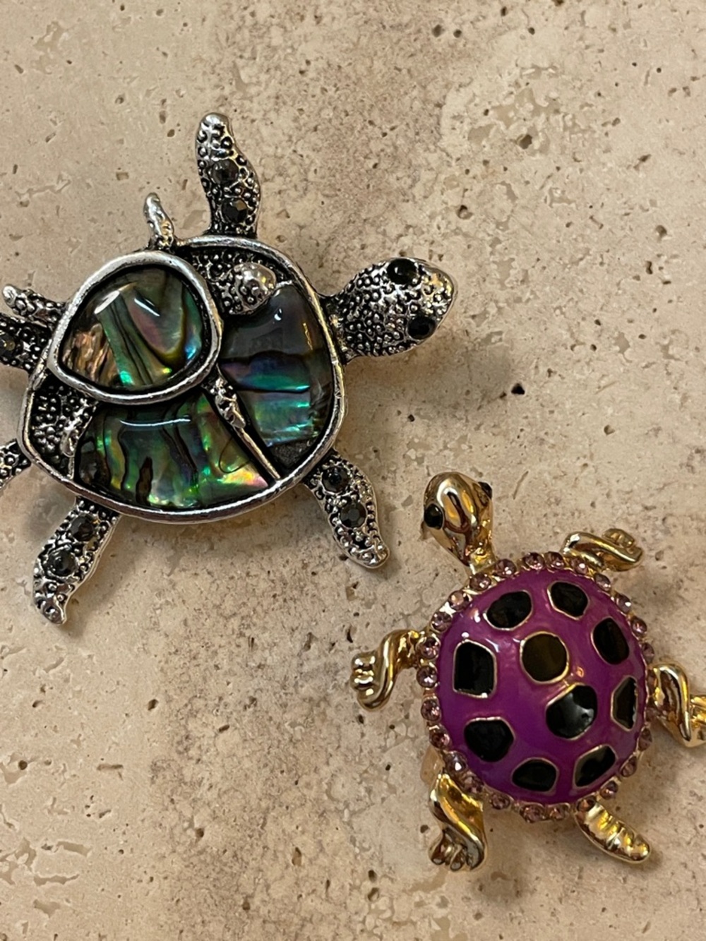 Turtle Brooch Set Abalone Shell & Pink Enamel Gold Tone Animal Pins Bundle - Picture 1 of 5